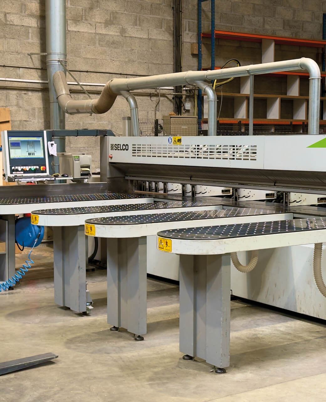 Scies à commande numériques pour panneaux bois